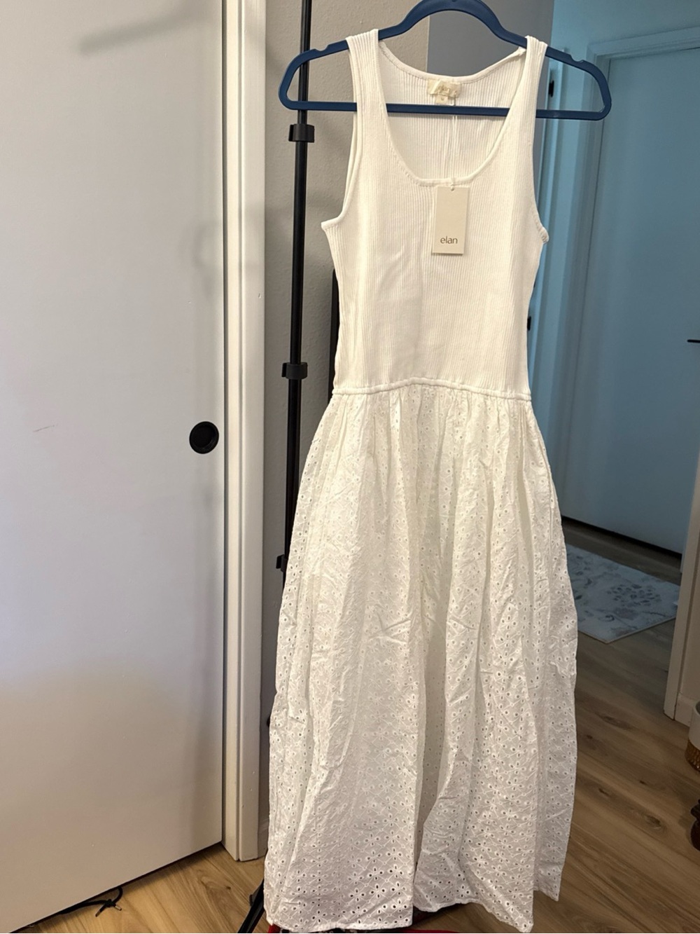 Elan White Mixed media design with ribbed knit bodice and eyelet skirt sizeM NWT - Picture 6 of 9